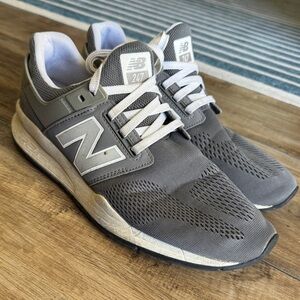 New Balance 247 shoes - men’s 9